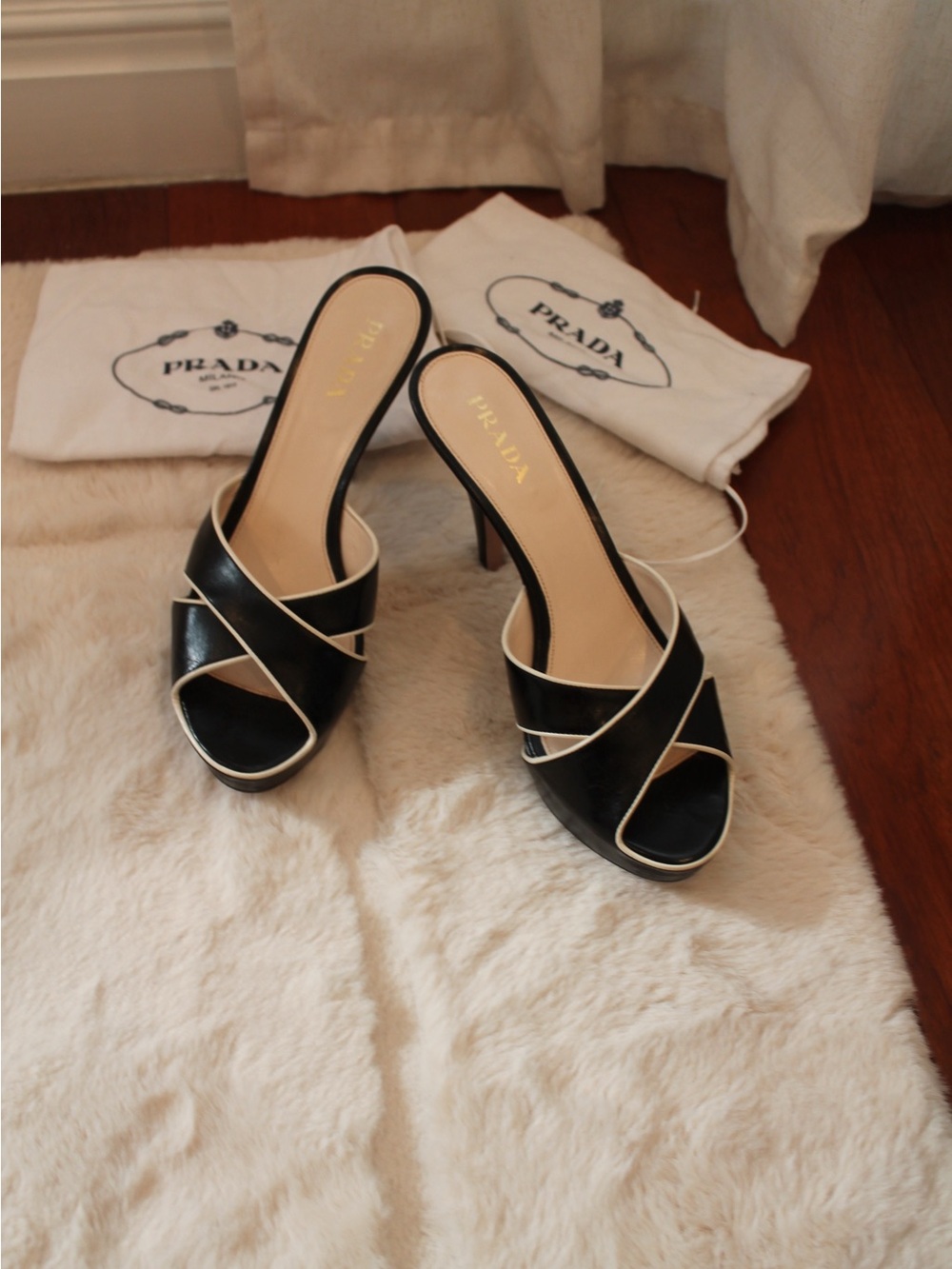 Prada black & white sandal heels